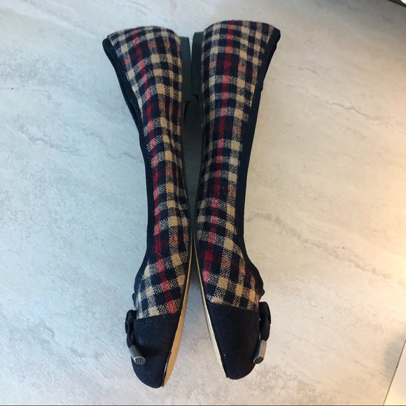 Lands End plaid flats - Picture 4 of 9